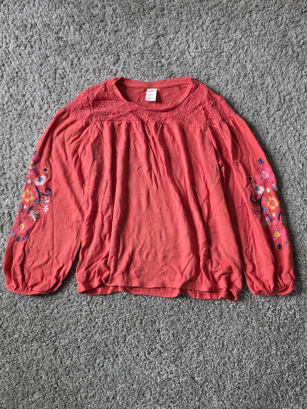 Arizona Jean Company Coral Embroidered Peasant Top Size M 8/10